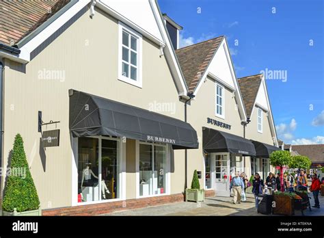 bicester village outlet stores.